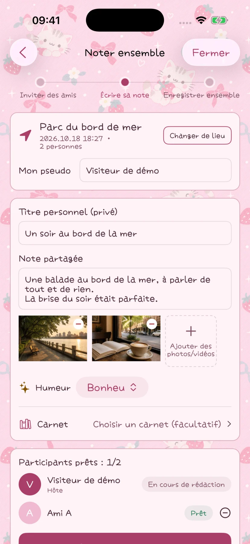L’éditeur de souvenir de groupe avec un titre, des notes et des photos